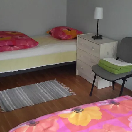 Kaare Guest house *